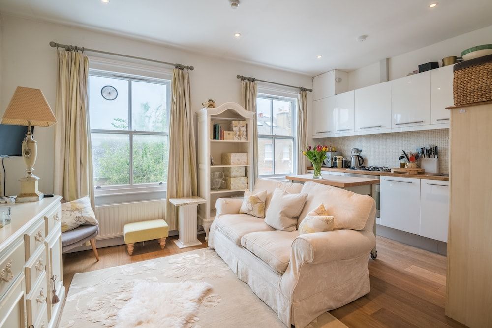 Charming Chelsea Home by the River Thames Apartment (1 Bedroom) 10