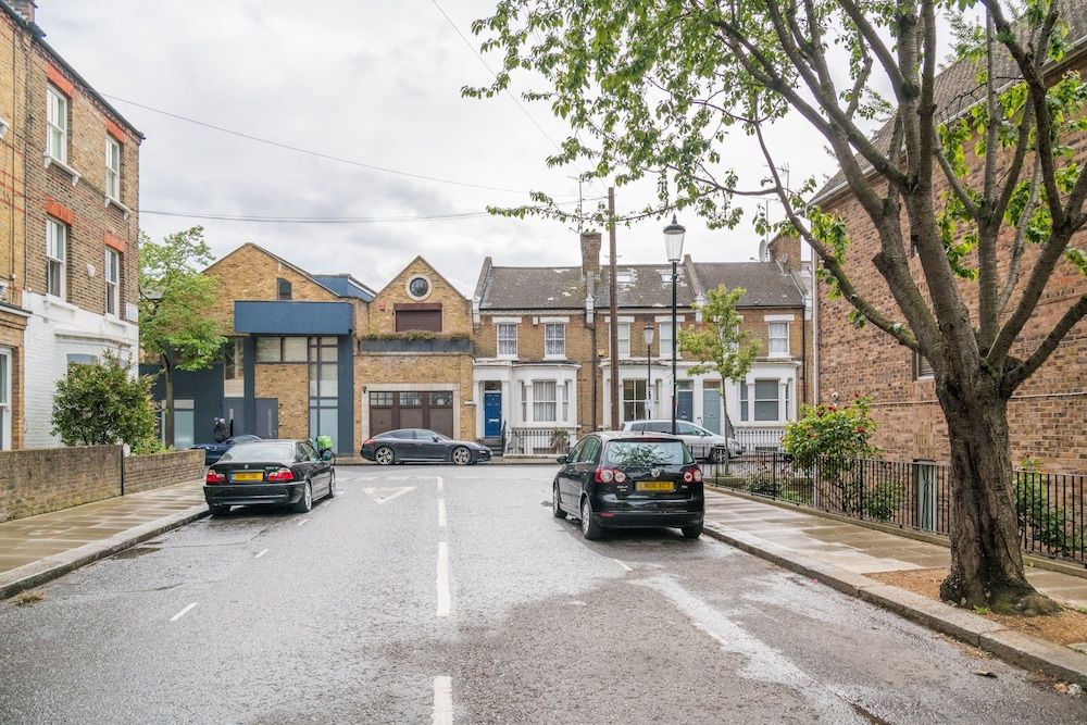 undefined Charming Chelsea Home by the River Thames 5