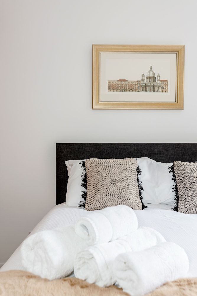 undefined Kings Road Apartments 7