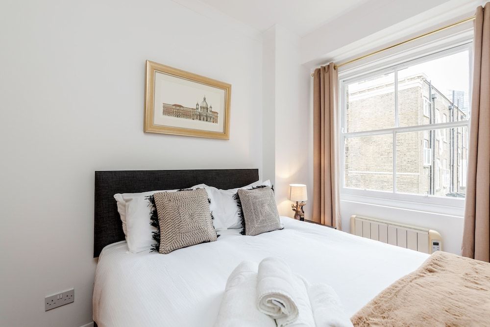 undefined Kings Road Apartments 10