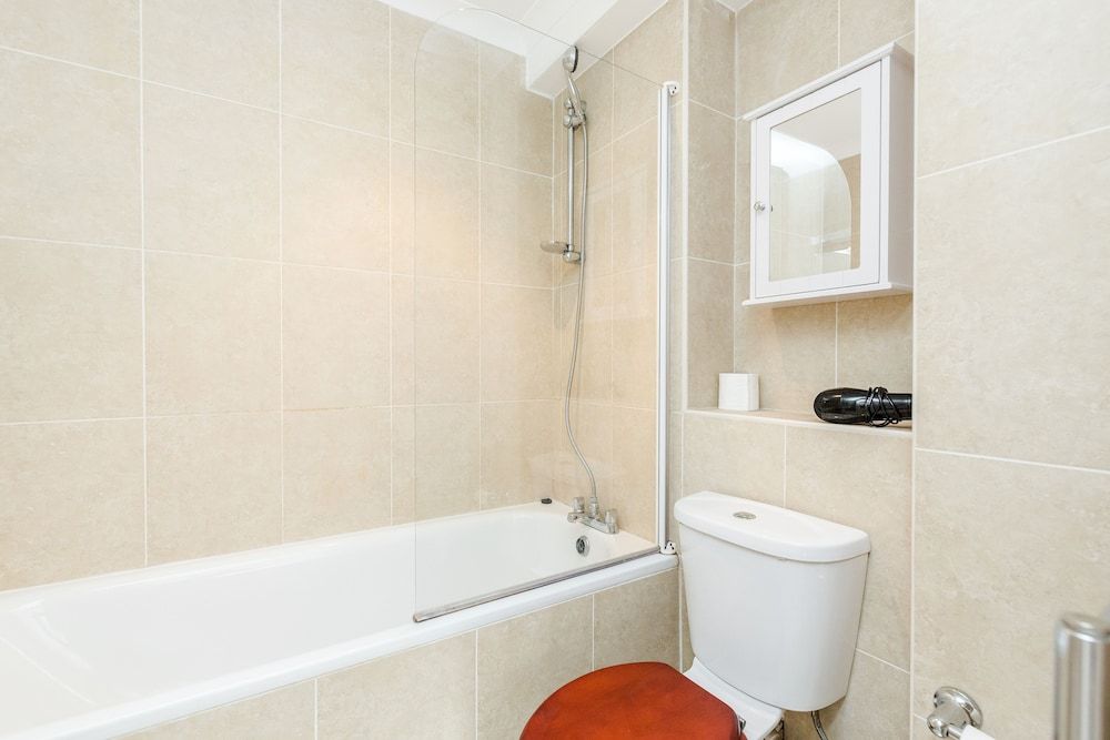 Kings Road Apartments Apartment, 2 Bedrooms 8