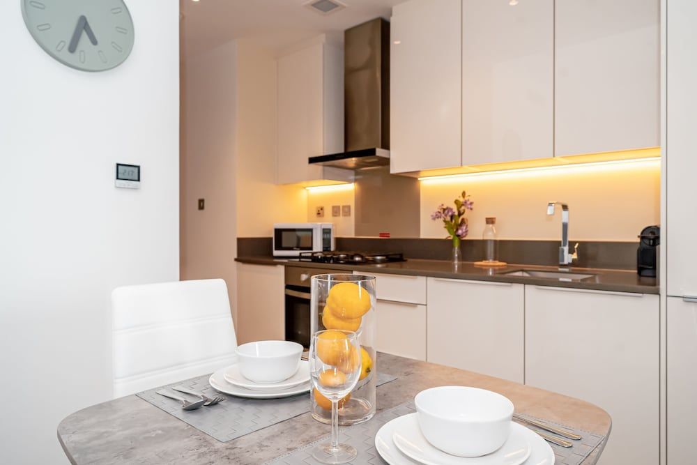 undefined HiGuests - Marina Gate Tower 6