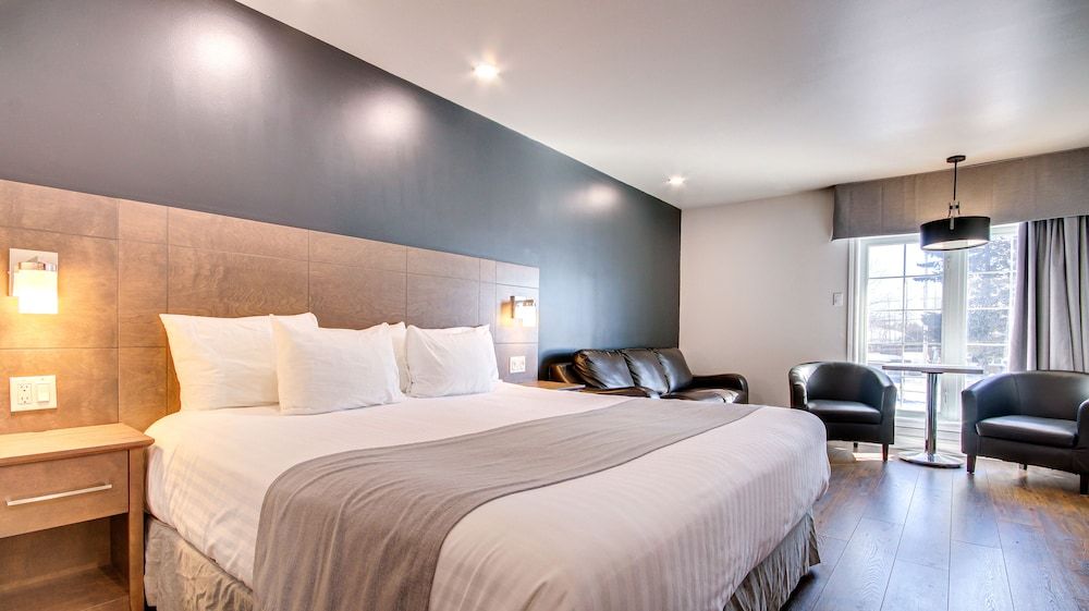 Hotel Marineau Shawinigan Classic Room, 1 King Bed (1st floor, no elevator)