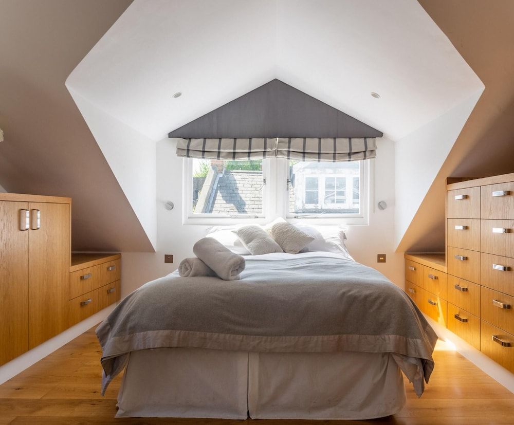 undefined NEW Stunning 5BD Kensington House 10