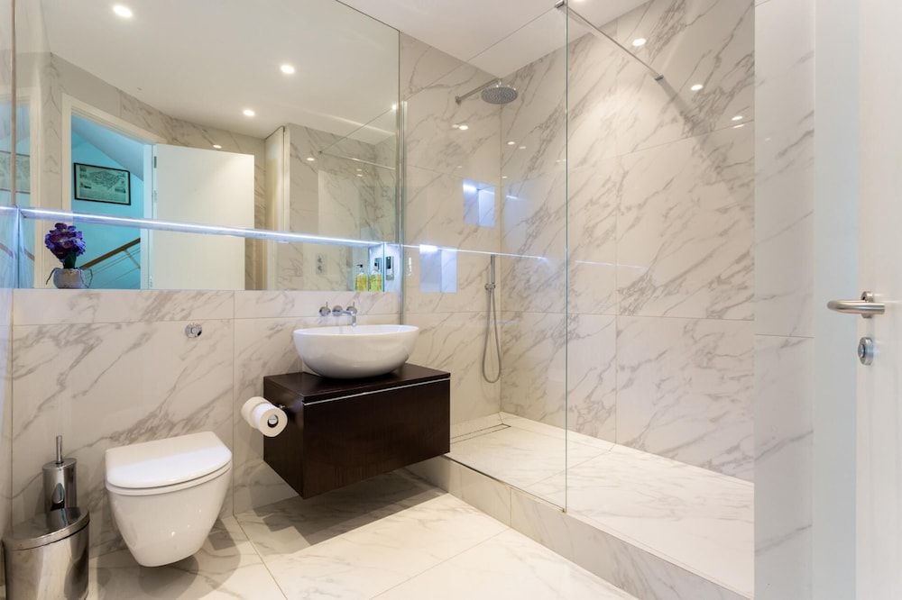 NEW Stunning 5BD Kensington House House (5 Bedrooms) 21