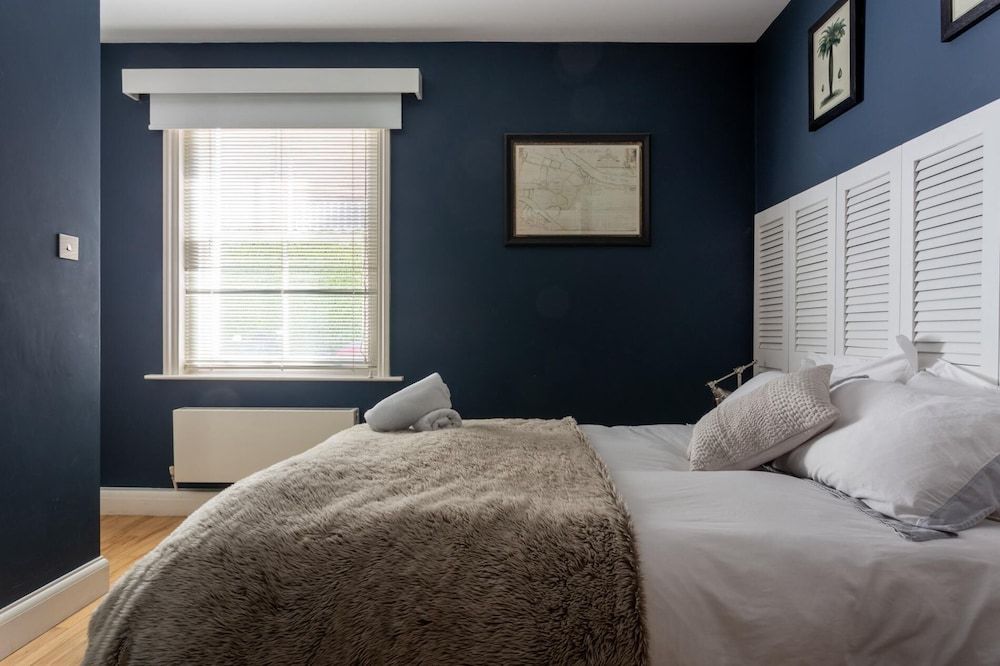 NEW Stunning 5BD Kensington House House (5 Bedrooms) 3