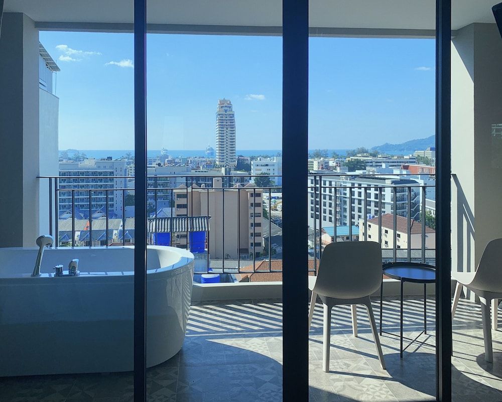 Sky Wave Patong Romantic Studio 6