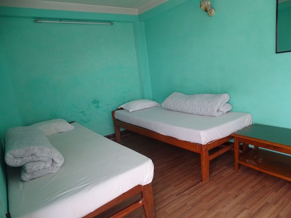 undefined Green House Lodge 3