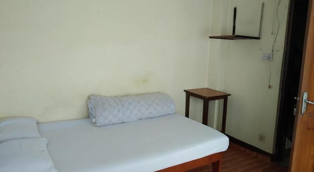 undefined Green House Lodge 2