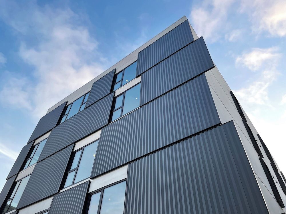 undefined The Metric 7