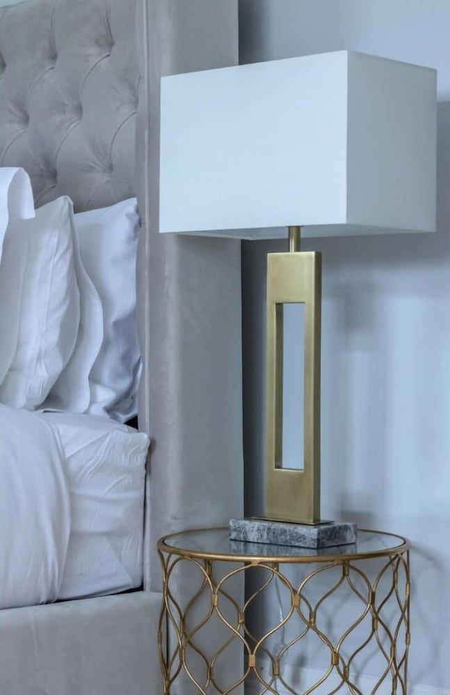 Royal Kensington Penthouse IX- 3 bed Apartment 13