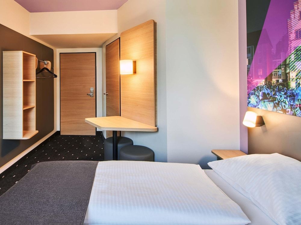 undefined B&B Hotel Frankfurt-Niederrad 8