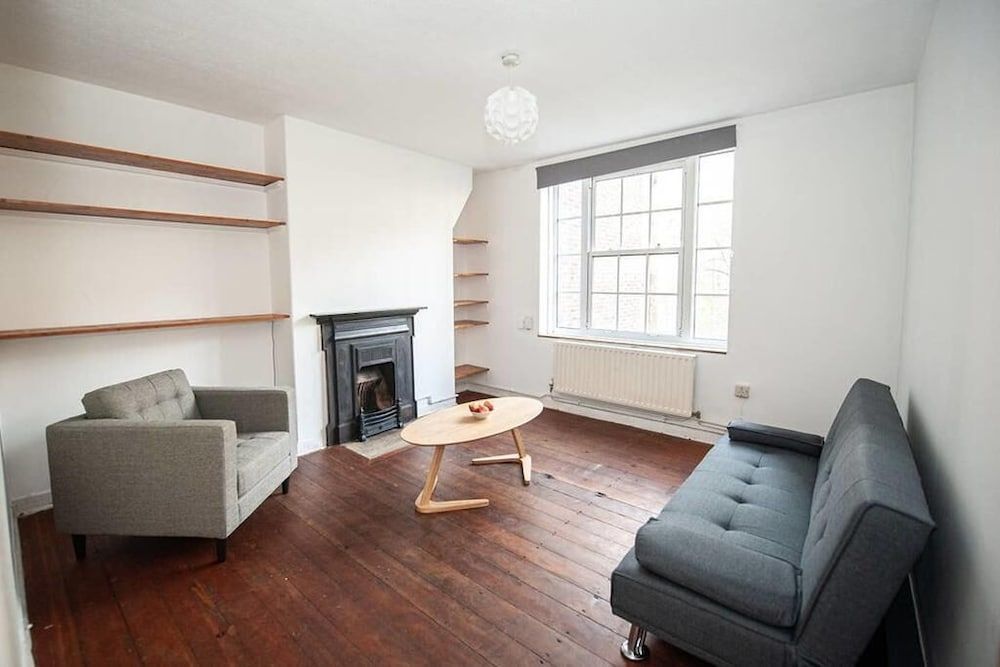 undefined Central London 2BR Apartment in Waterloo 10