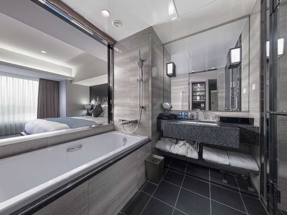 Executive King Room, Non Smoking, River View