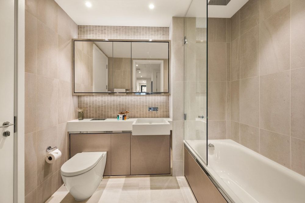 Deluxe two Bedroom Canary Wharf Apartment With River Views Apartment (2 Bedrooms) 11