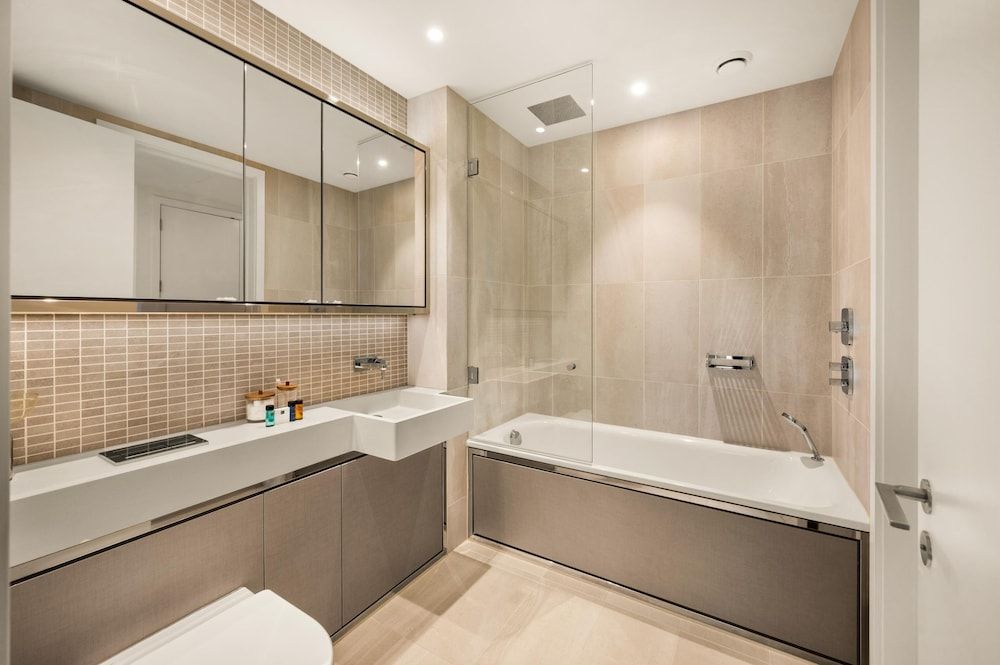 Deluxe two Bedroom Canary Wharf Apartment With River Views Apartment (2 Bedrooms) 12