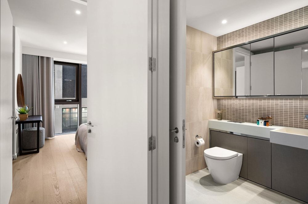 Deluxe two Bedroom Canary Wharf Apartment With River Views Apartment (2 Bedrooms) 13