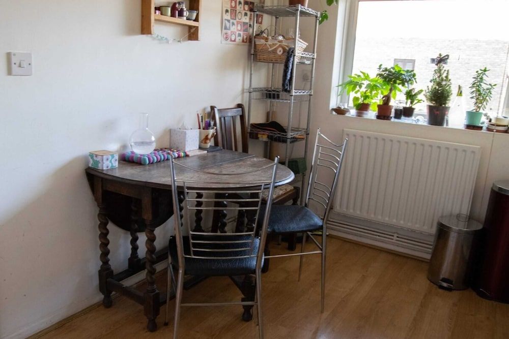 undefined 1 Bedroom Flat near DLR