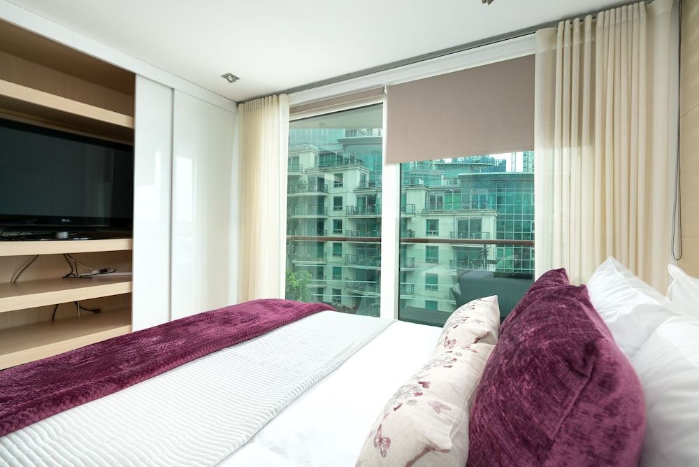 River view Luxury 3bed flat with views Exclusive Apartment 4