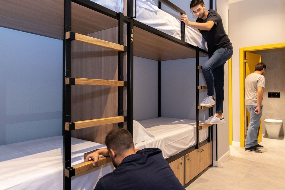 Shared Dormitory, Mixed Dorm (Ages 18-50 - 1bed in a 8 Bed DormRoom)