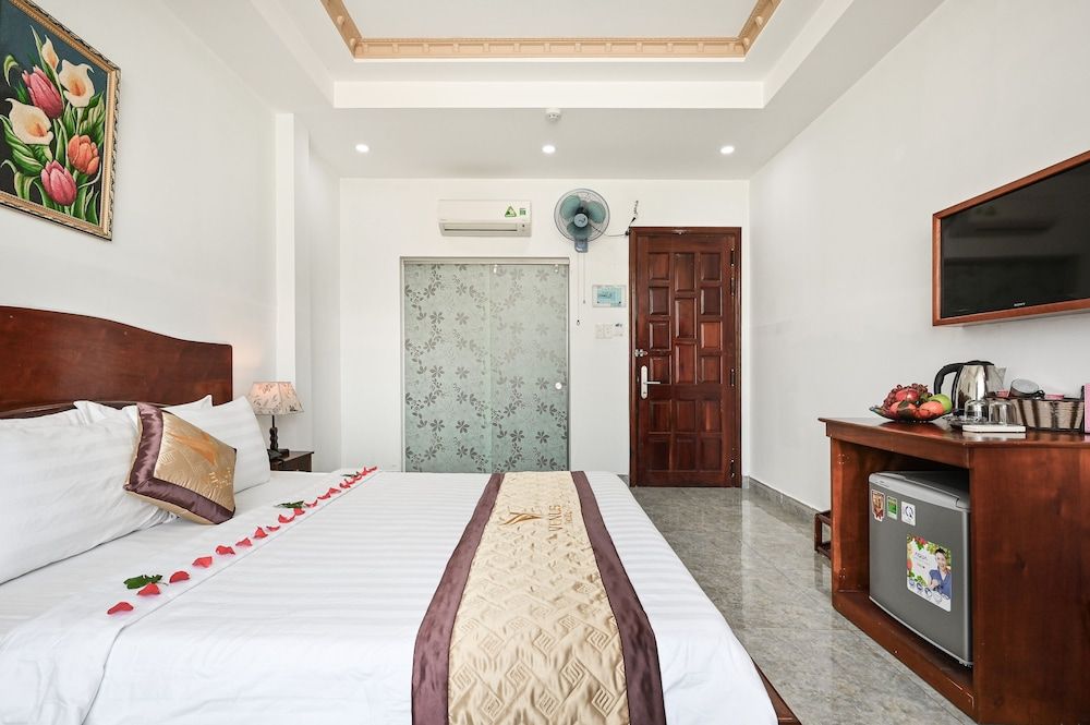 Venus Hotel Superior Double Room 9