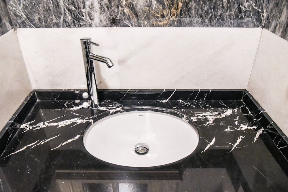 Luxir Hotel Standard Double Room 8