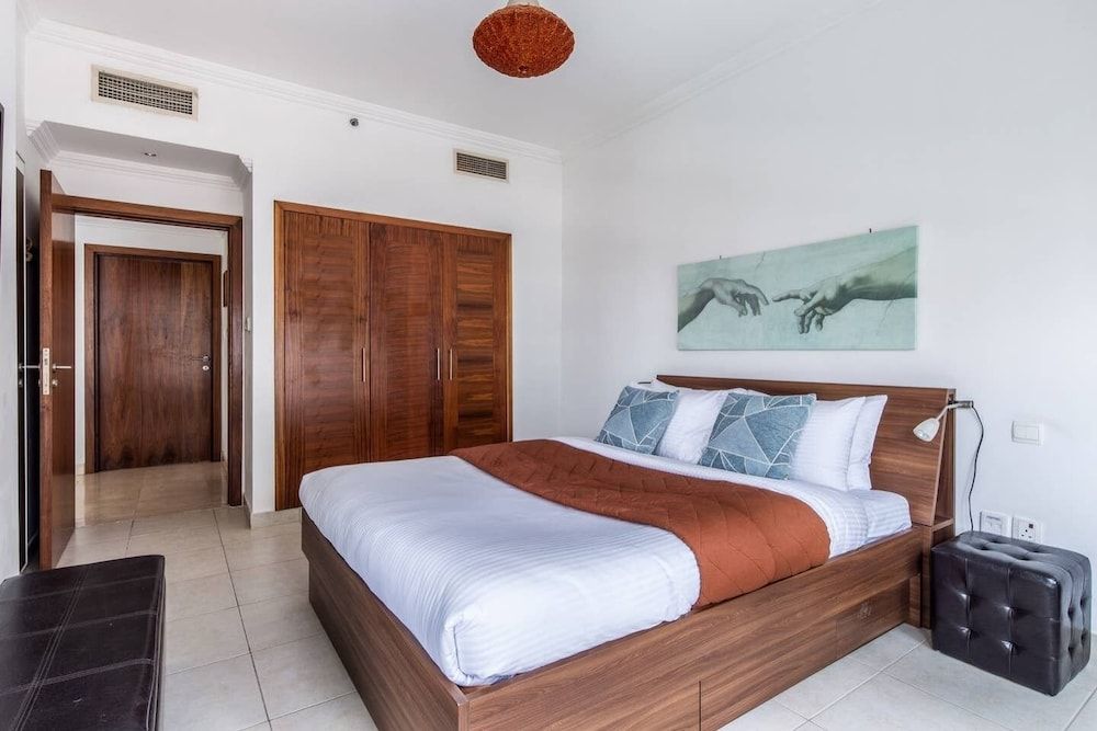 undefined Unique & Stylish 1BR w/ Incomparable Marina Views! 8