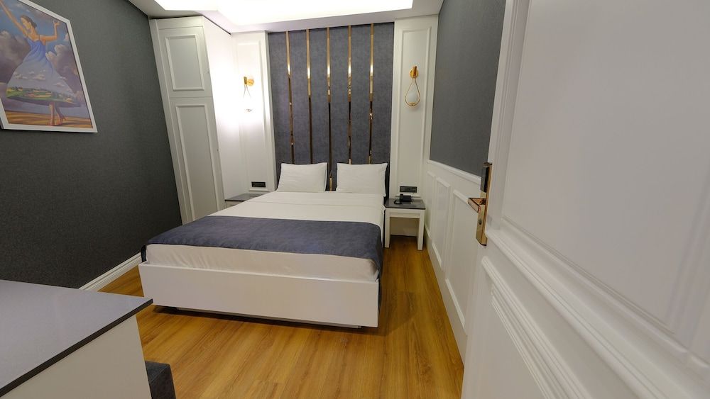 Mai Inci Hotel Economy Double or Twin Room, No Window 3