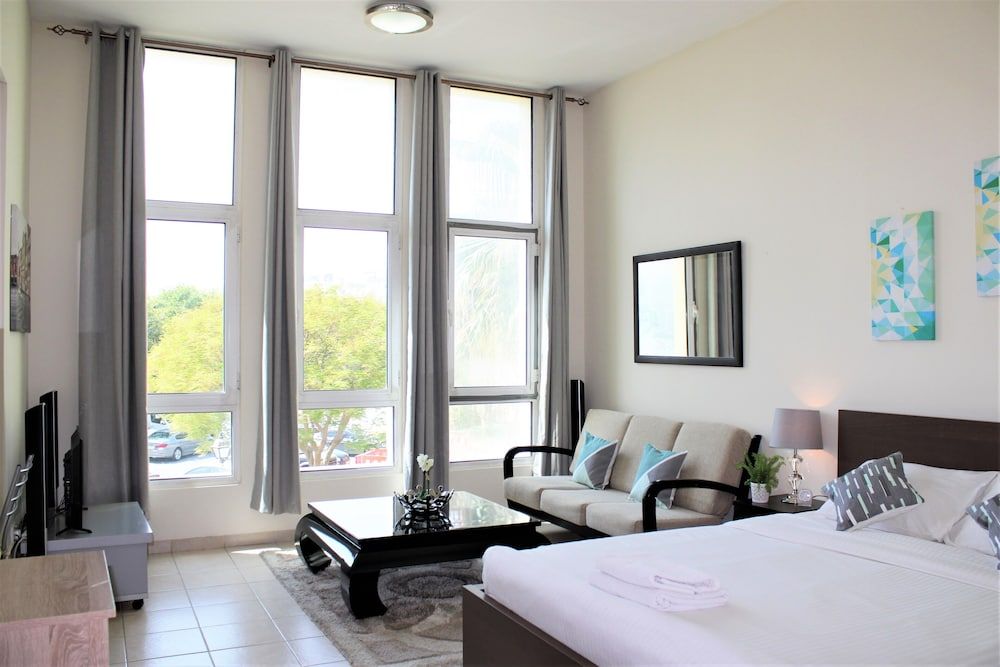 IRN - Spacious Studio in Discover Garden