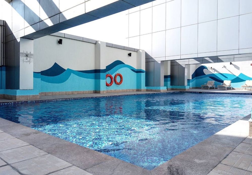 undefined Light and Modern Studio in Jlt! Sleeps 3!