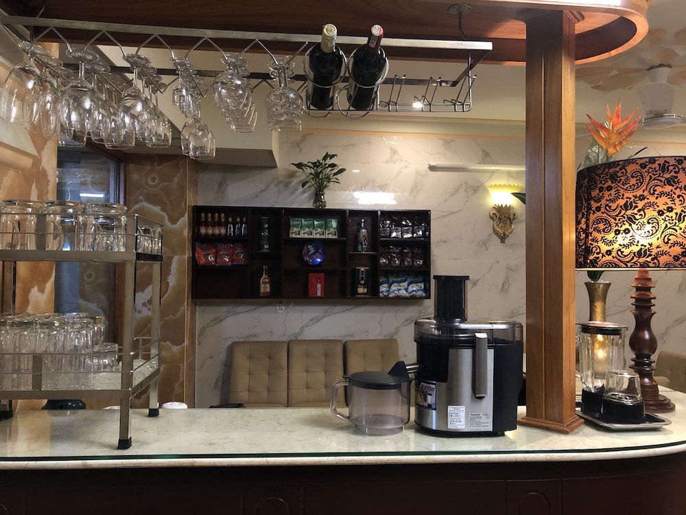 undefined Hoang Quan Hotel 10