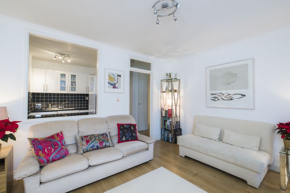 undefined JOIVY Sublime 1 bed flat with Thames view