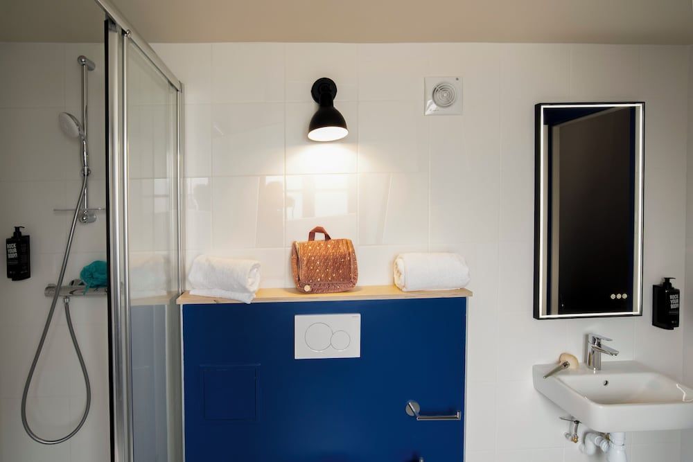 Ibis Styles Paris Opéra Lafayette Standard Room, 1 Double Bed 6