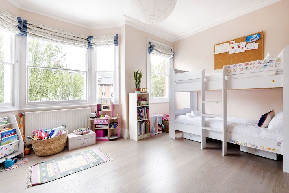 Spectacular Shepherds Bush Home Close to Westfield Family House, 4 Bedrooms, Garden View (4 Bedrooms) 10