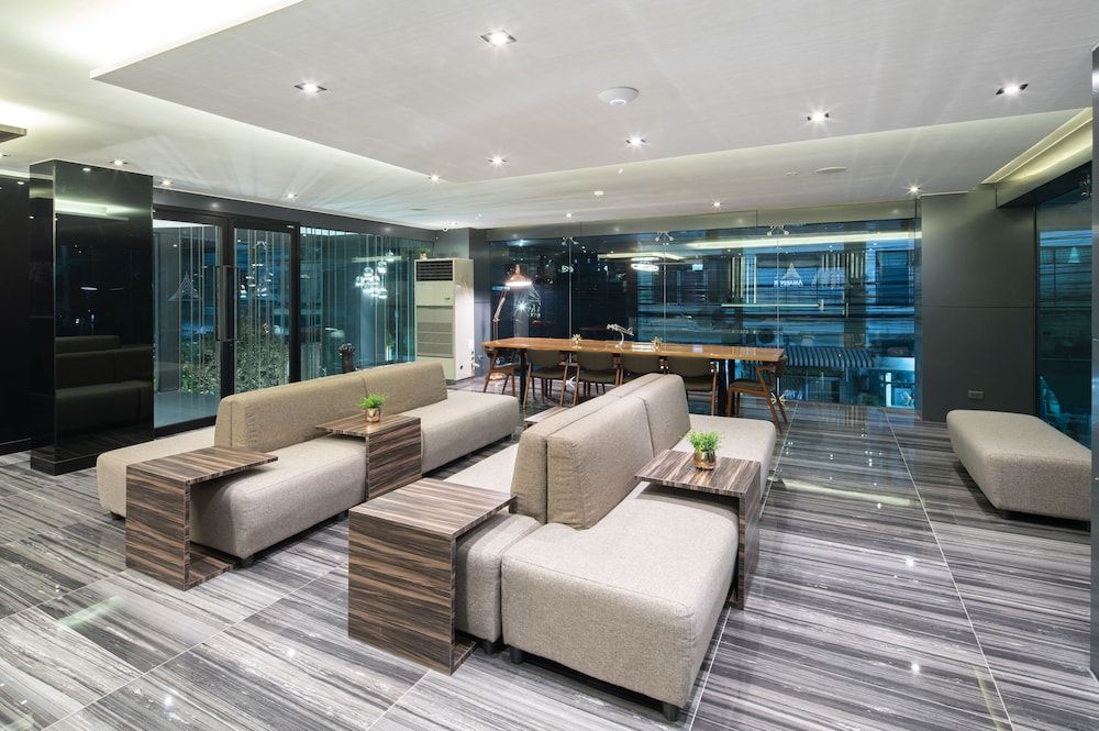 undefined Amarin Hotel Rama 8