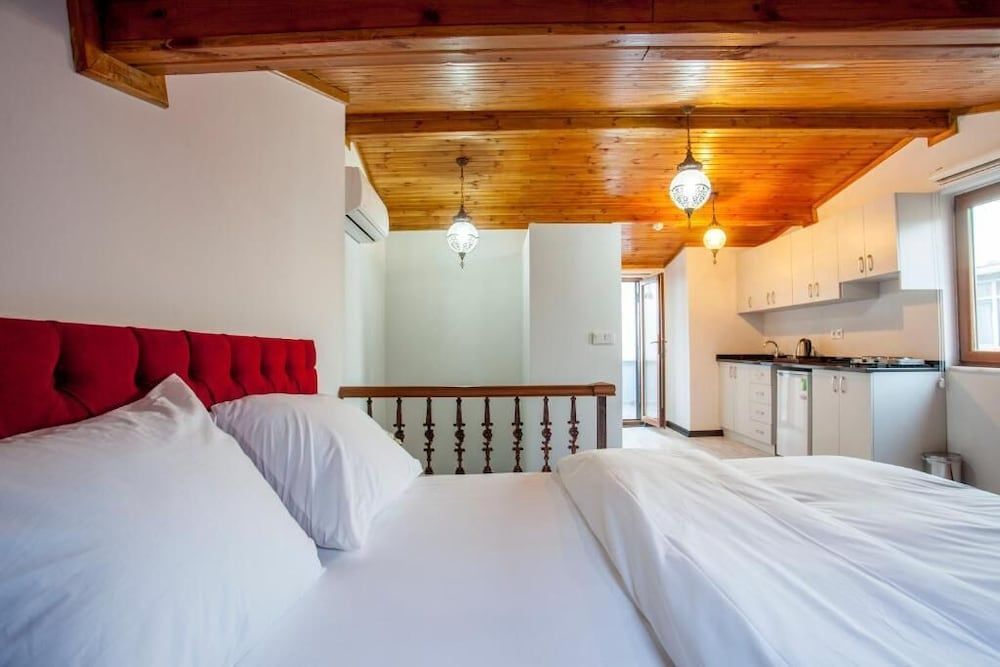 undefined Taksim Sem House 9