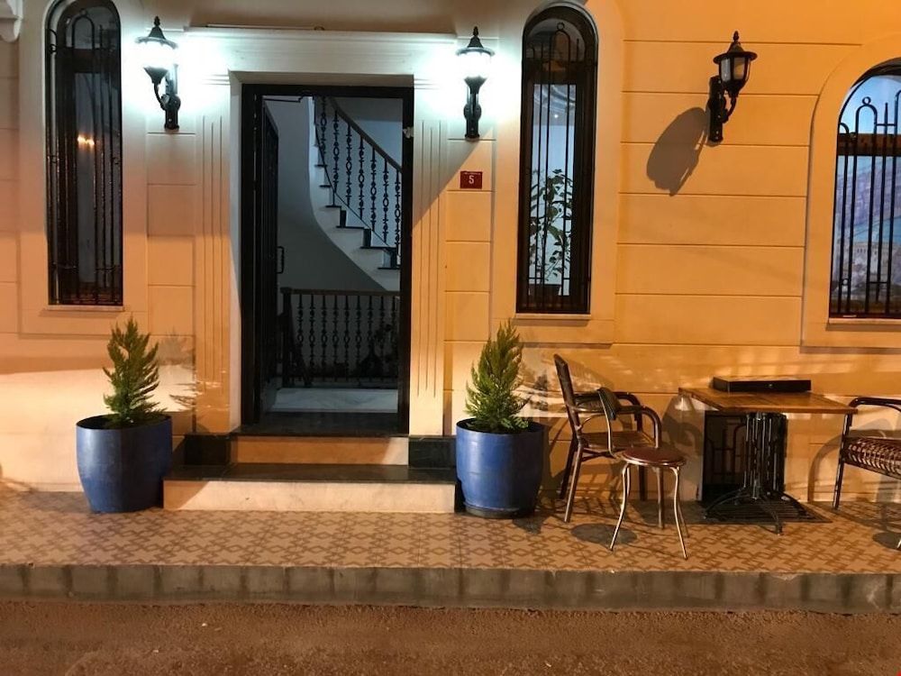 undefined Taksim Sem House 2