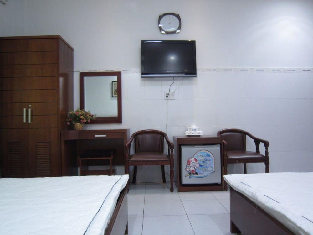 Xuan Dan Hotel Family Room 10