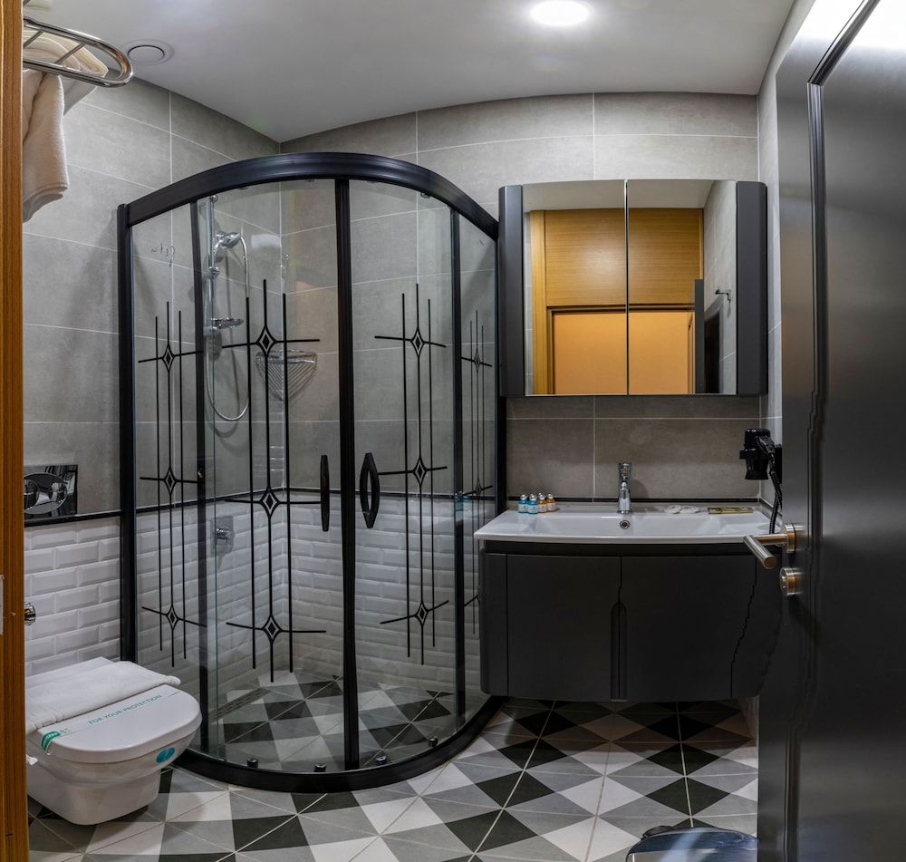 undefined Confores Hotel 8