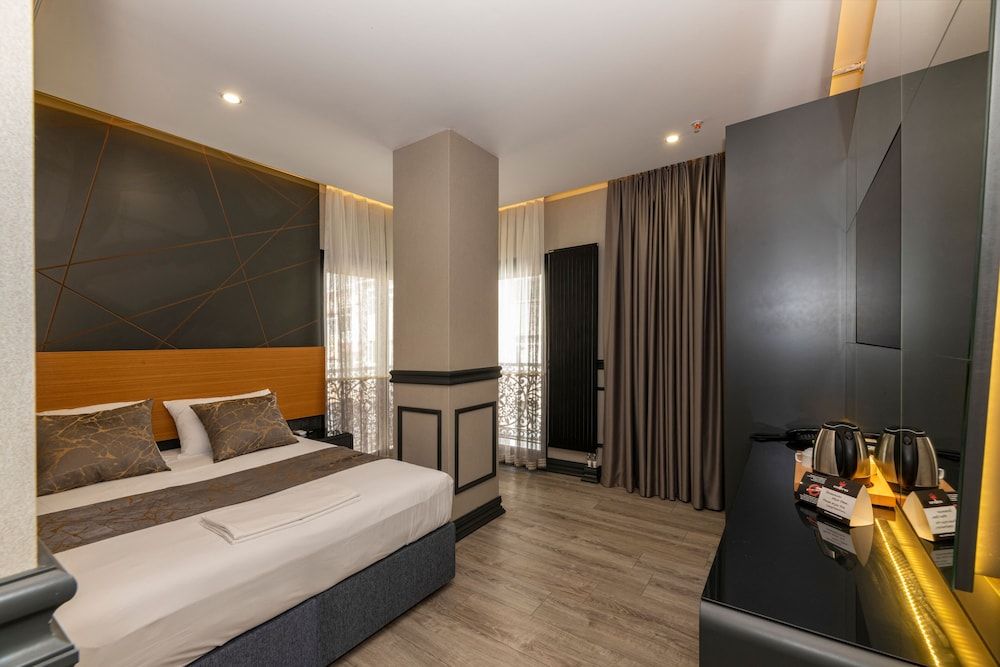 undefined Confores Hotel 5