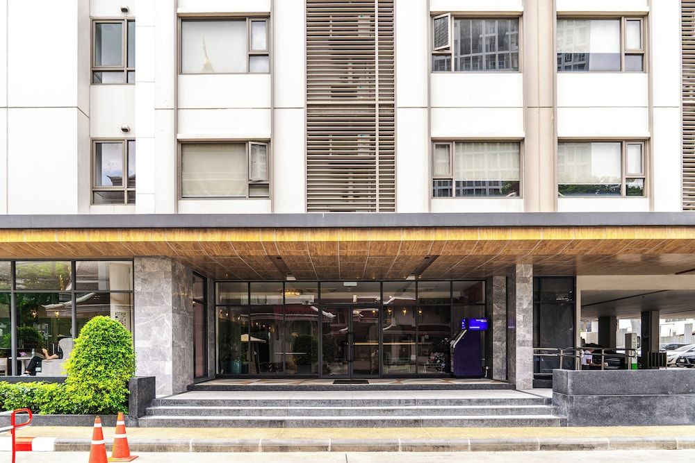 undefined 56 Surawong Hotel Bangkok 7