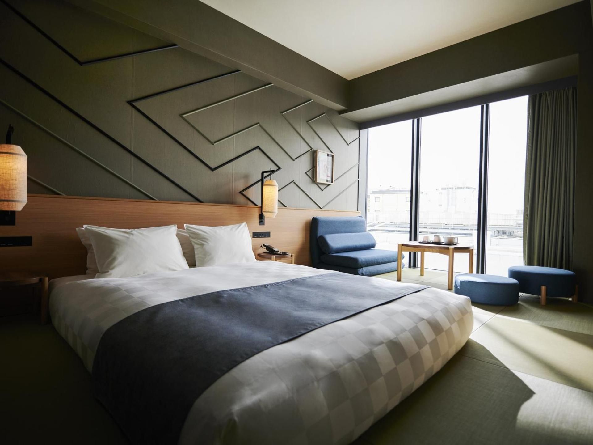 Moderate Queen Room Japanese-Style - Non-Smoking with Sofa Bed for 3 Adults