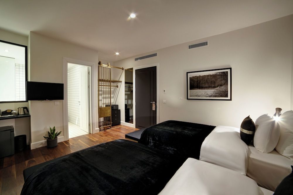 39 Kalamis Marina Hotel Standard Room 2