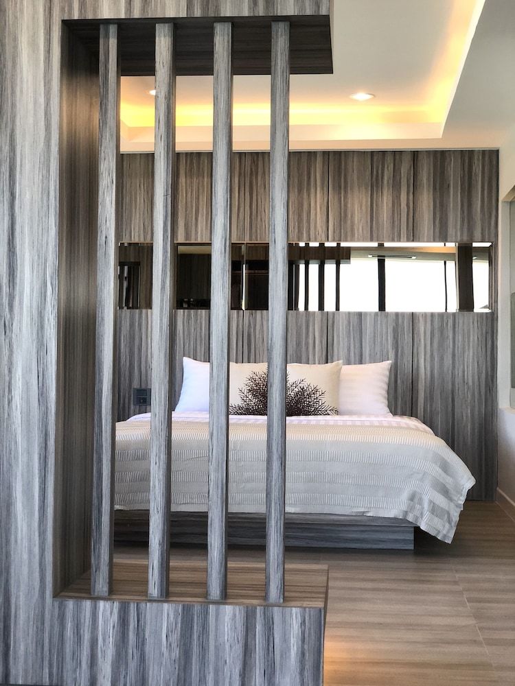 Ocean Panorama Suite