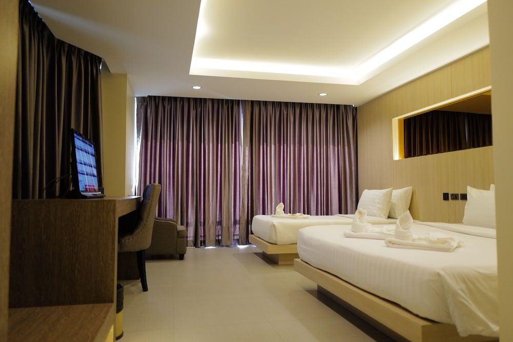 Executive Ocean Triple Deluxe Room