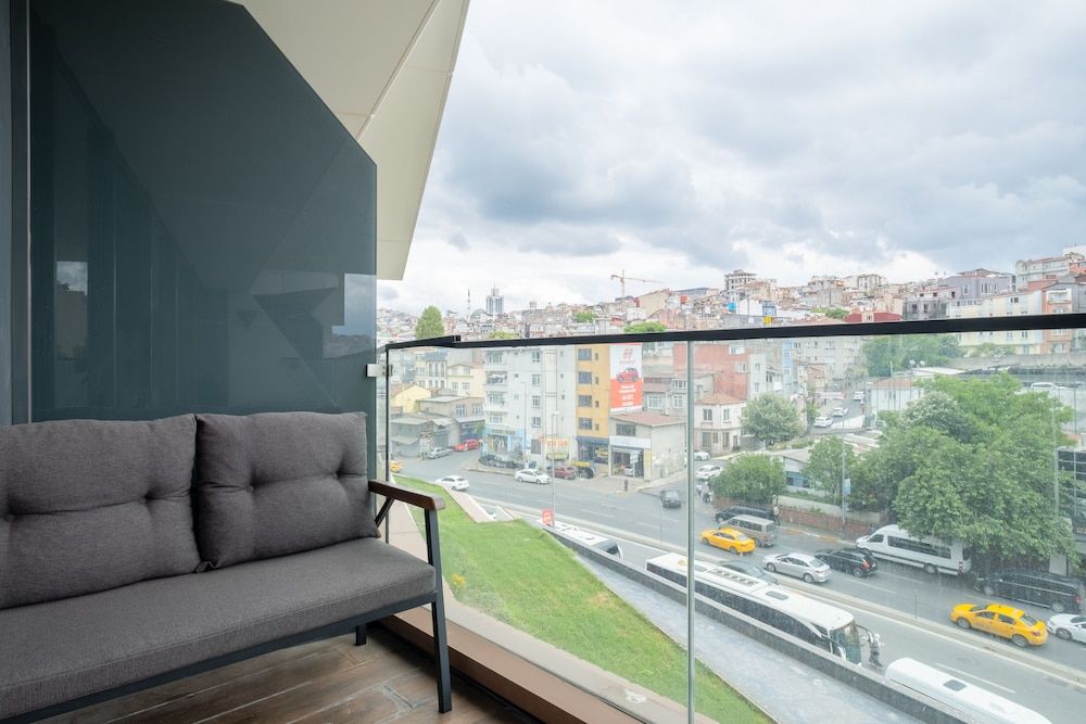 Benesta Residence by NewInn Standard Apartment, 1 Bedroom 4