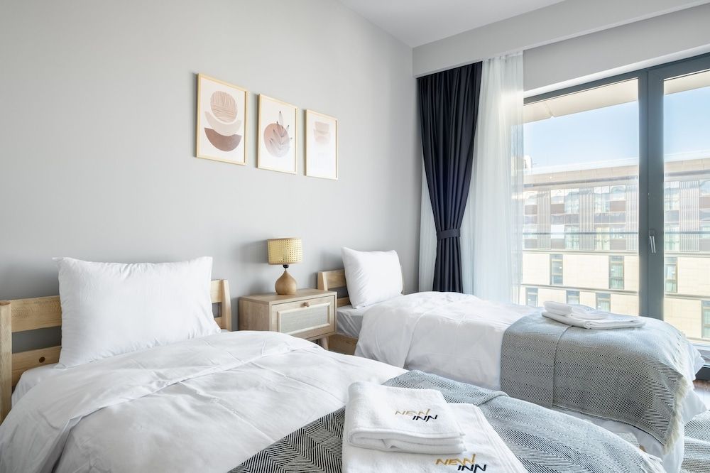 Benesta Residence by NewInn Design Apartment, 2 Bedrooms 3