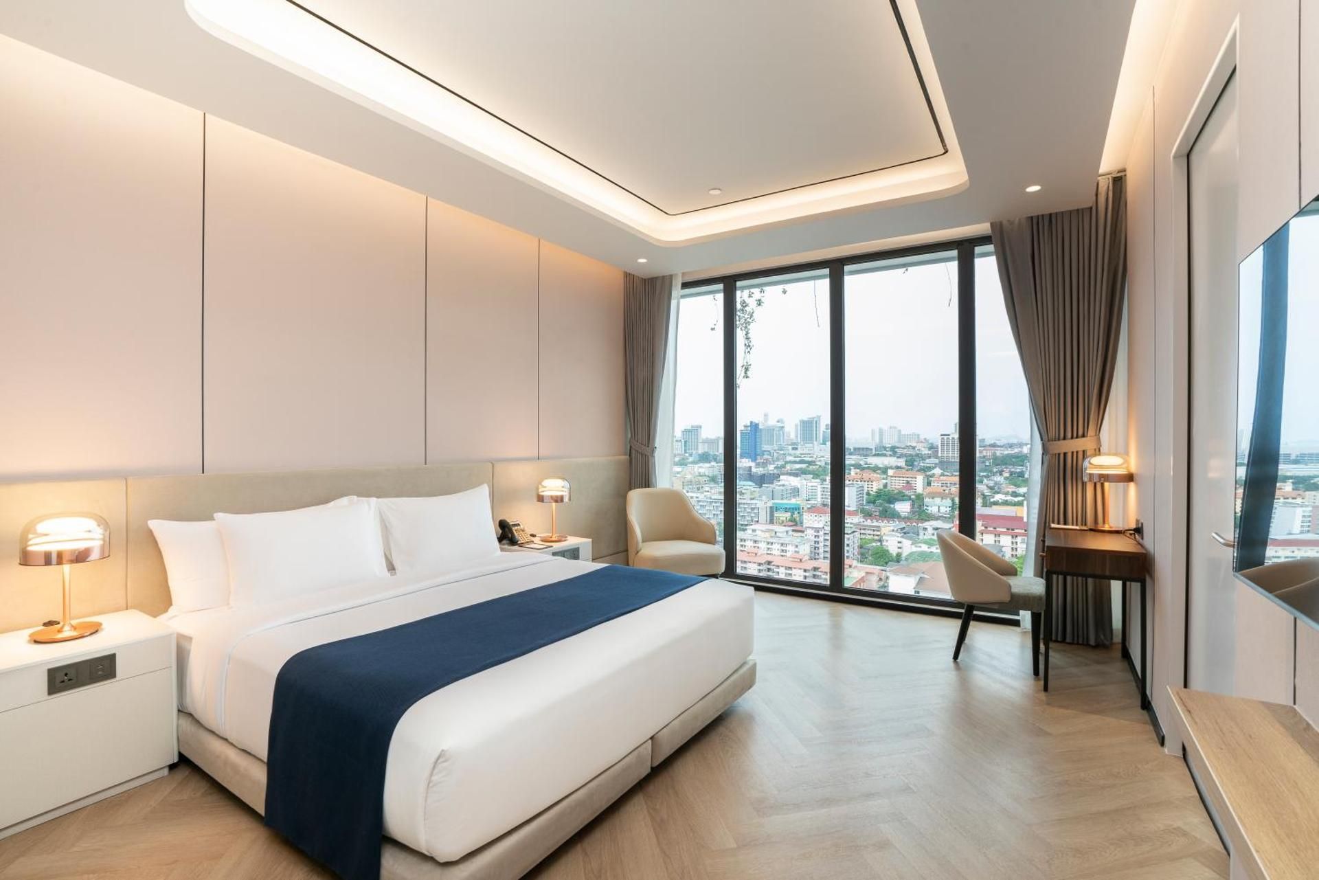 Honeymoon Suite with Ocean View