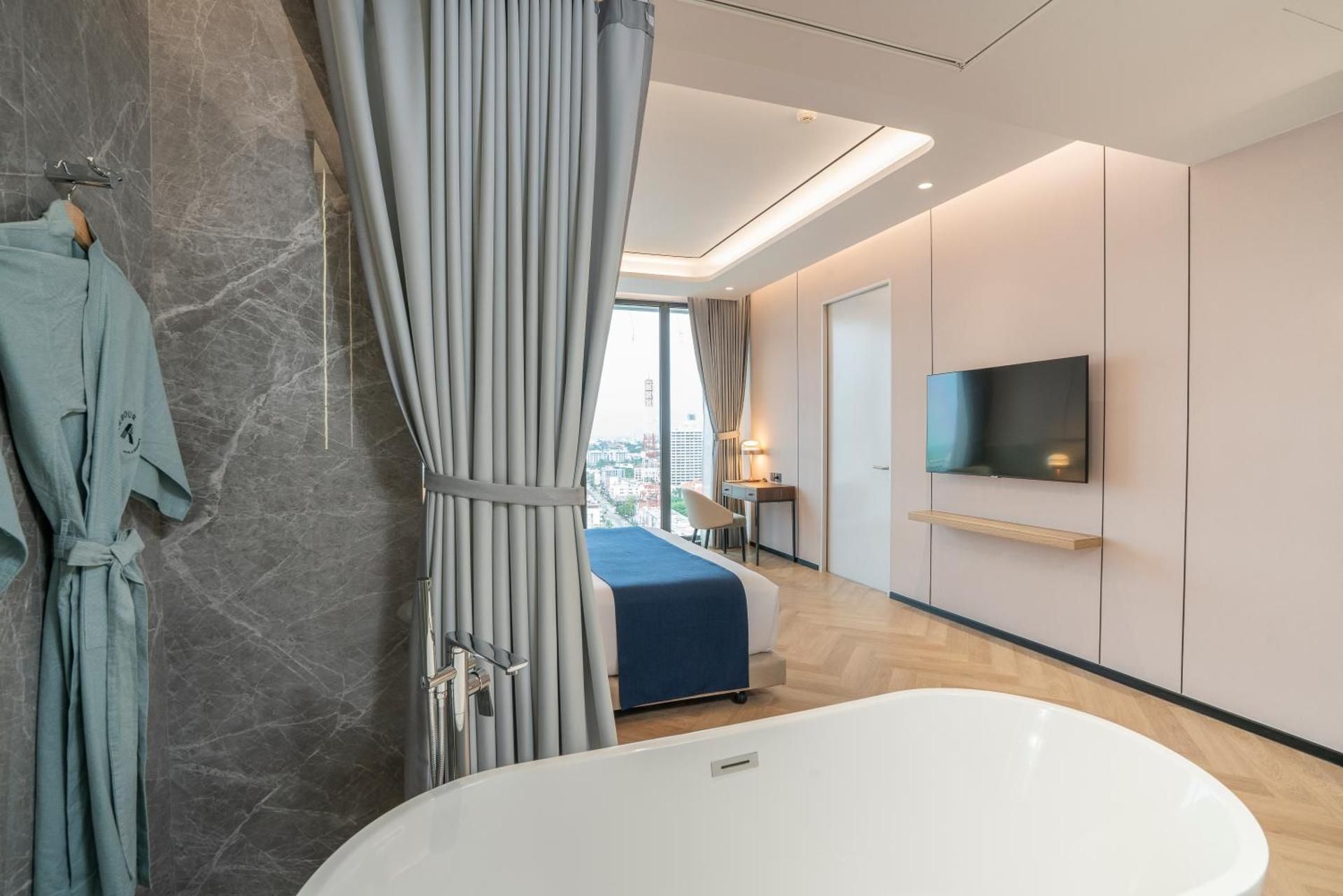 Honeymoon Suite with Ocean View
