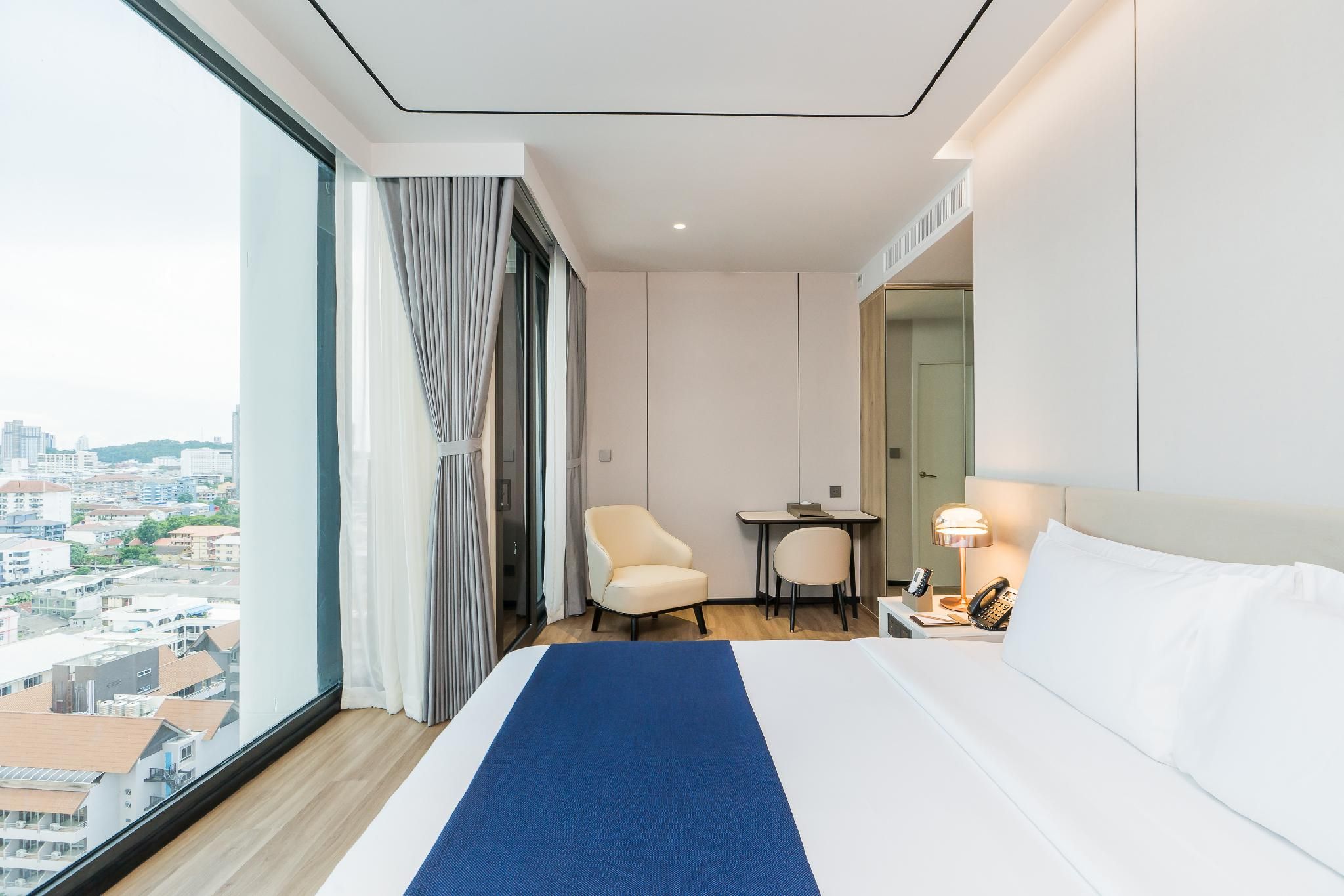 Premier City View King